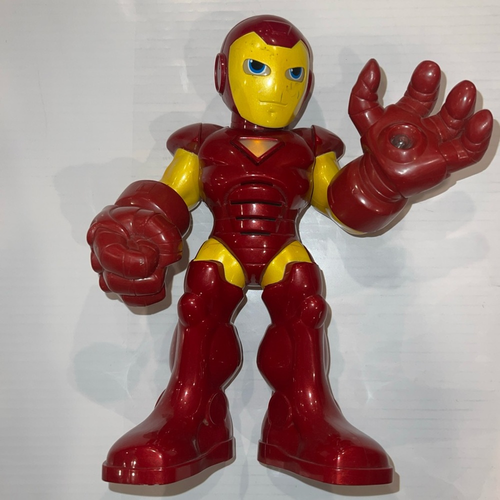 2010 Hasbro Marvel Super Hero Squad Talking Light Up Iron Man 11” Action Figure